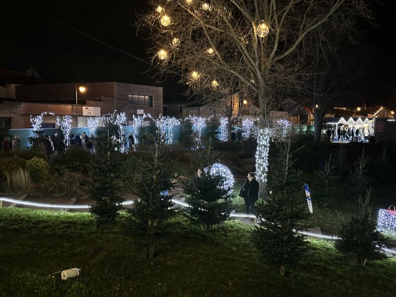 Image for the Tweet beginning: Merci aux 50 000 visiteurs