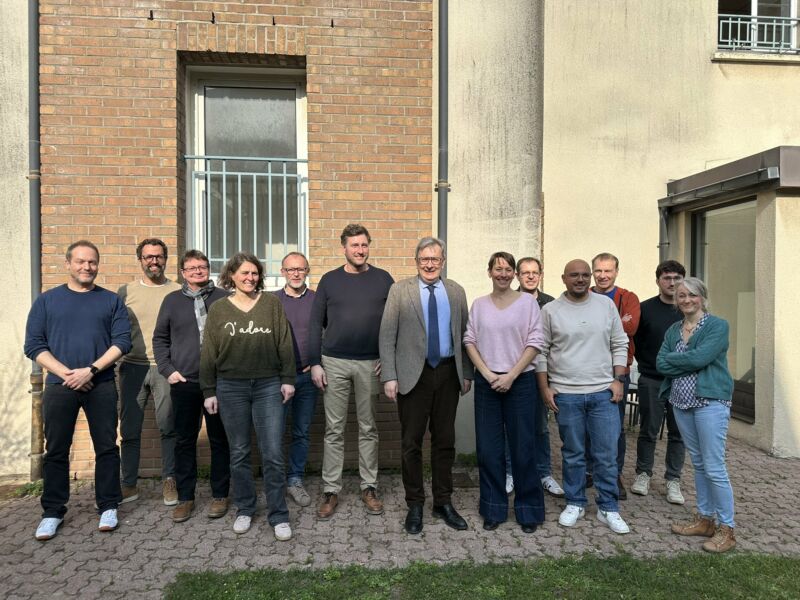 Image for the Tweet beginning: Réunion de l’équipe de maîtrise