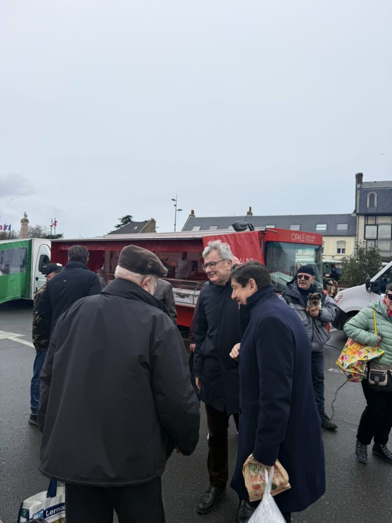 Image for the Tweet beginning: Toujours sur le terrain dunkerquois,