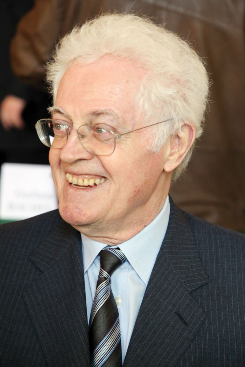 Image for the Tweet beginning: C’est avec une tristesse que