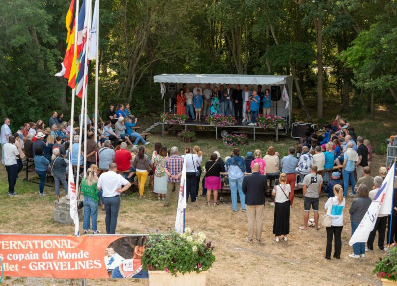 Image for the Tweet beginning: Ouverture du village international Copain